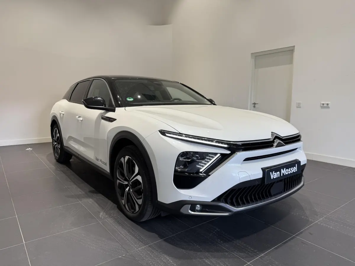 1.6 Plug-in Hybrid 180 Business Plus | MASSAGE | STOEL VERWARM-EN VERKOELING | ADAPTIEF |