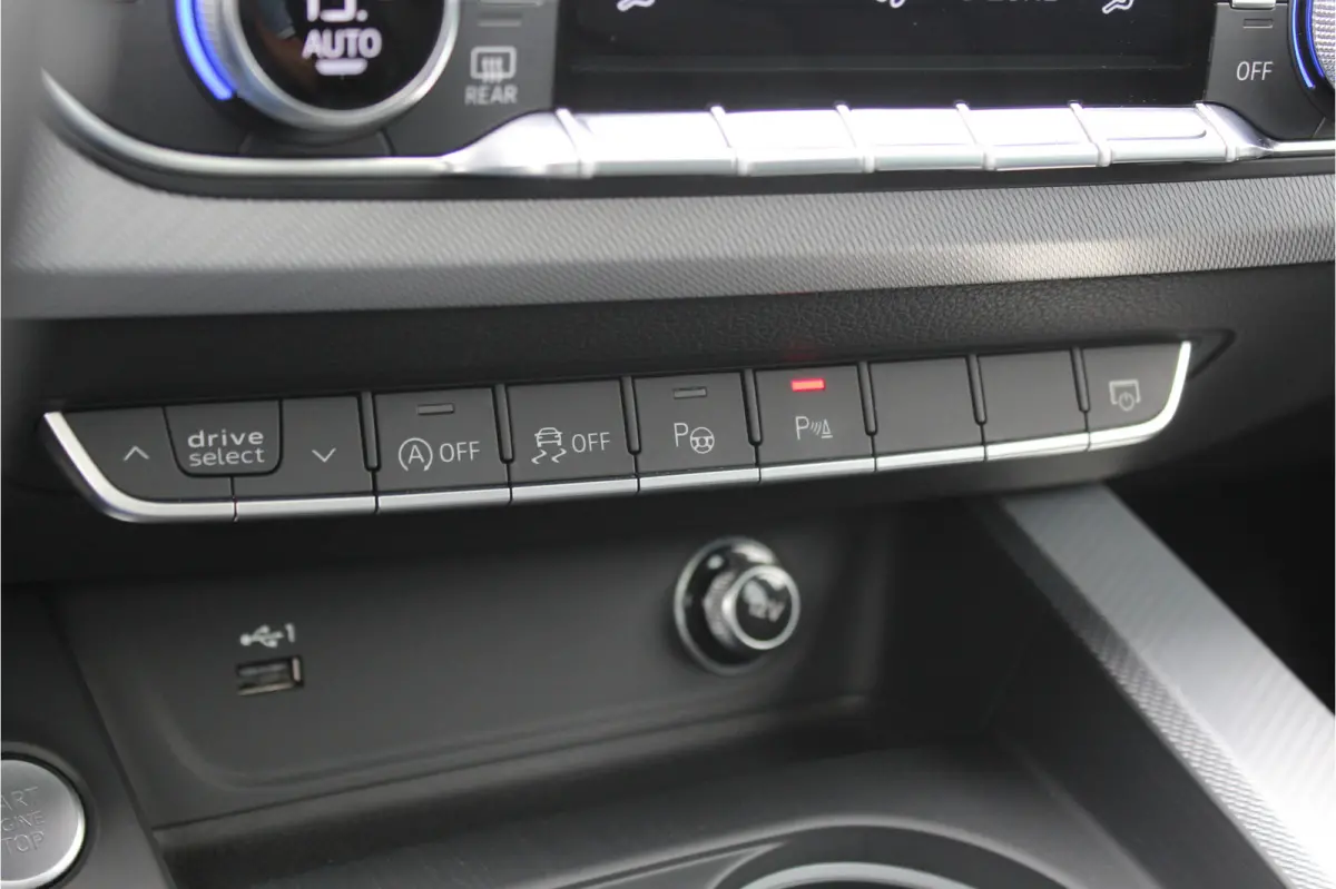 45 TFSI 245pk S-Line Edition PANO ACC LEER LED VIRTUAL HUD 80613KM!