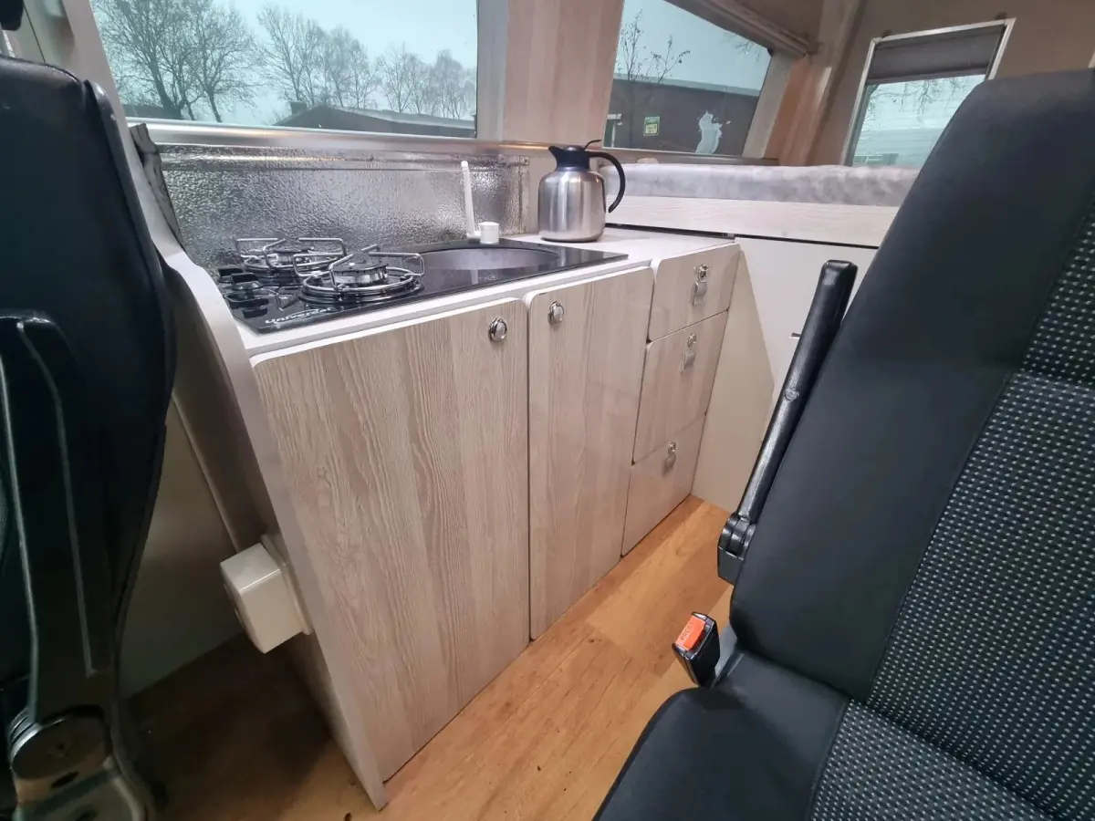 Buscamper bj 2010 Nw. Inrichting Elec.Luifel Mooie Bus!