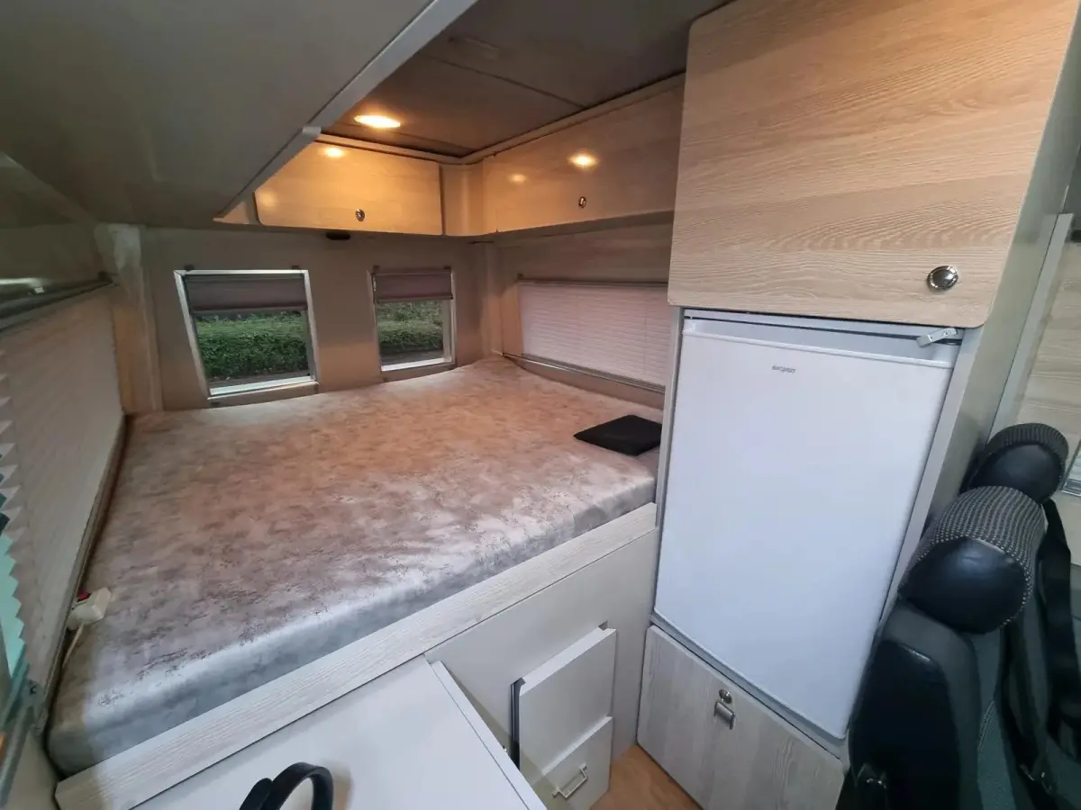 Buscamper bj 2010 Nw. Inrichting Elec.Luifel Mooie Bus!