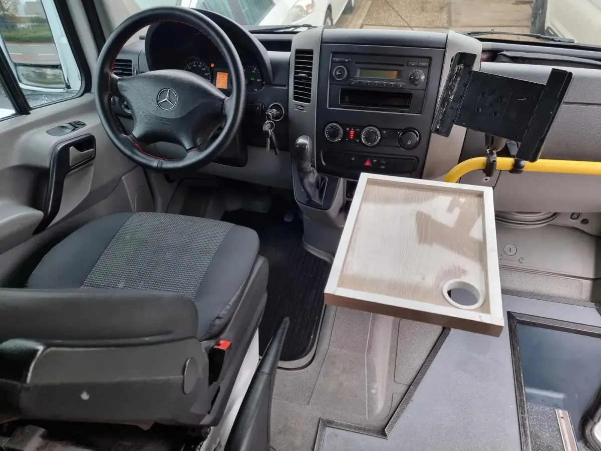 Buscamper bj 2010 Nw. Inrichting Elec.Luifel Mooie Bus!