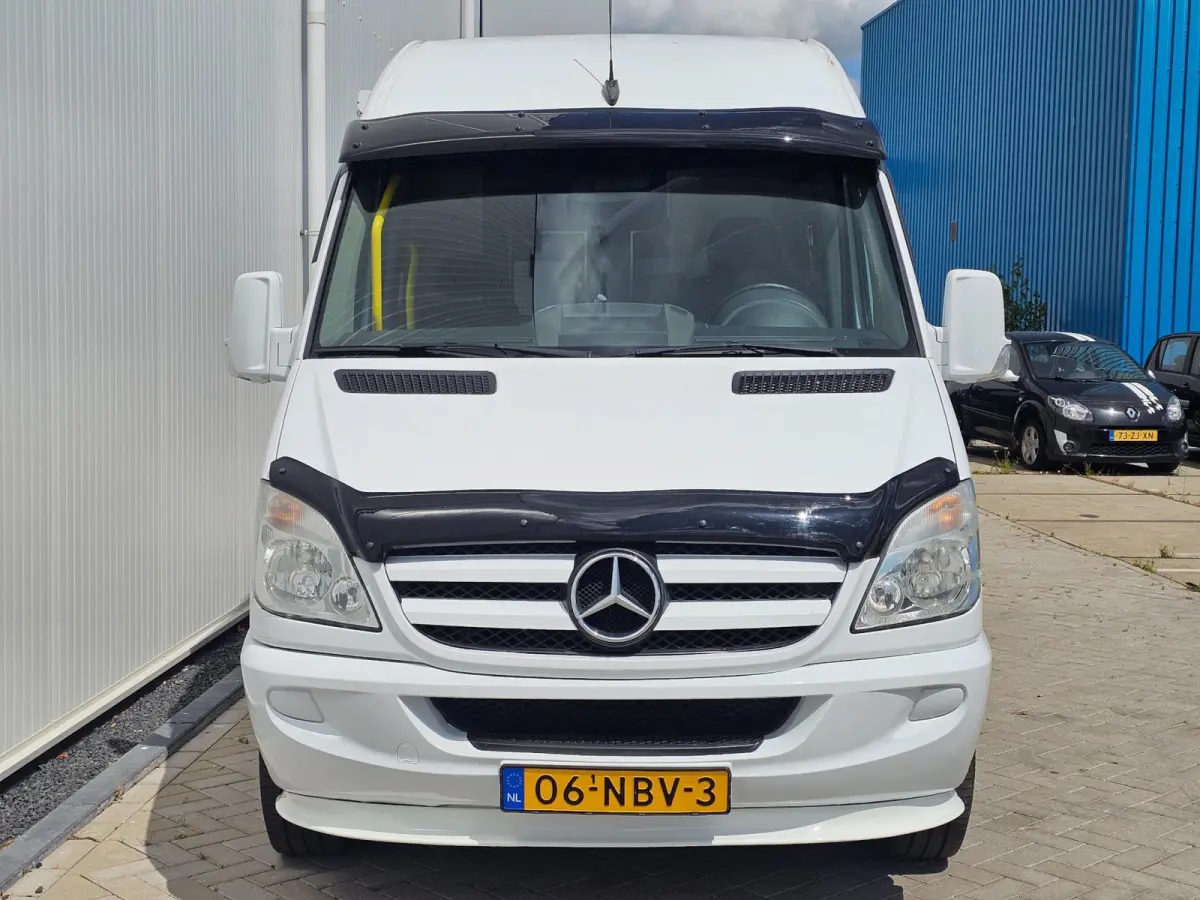 Buscamper bj 2010 Nw. Inrichting Elec.Luifel Mooie Bus!
