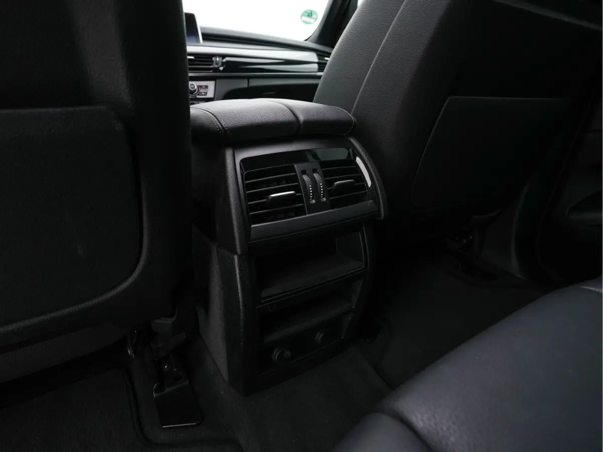 xDrive30d M-Sport-Styling High Executive Aut. *PANO | LEATHER | FULL-LED | HARMAN/KARDON | HEAD-UP | MEMORY-PACK | DIGI-COCKPIT | KEYLESS | CAMERA | NAVI-FULLMAP | AMBIENTLIGHT | HEATED-COMF