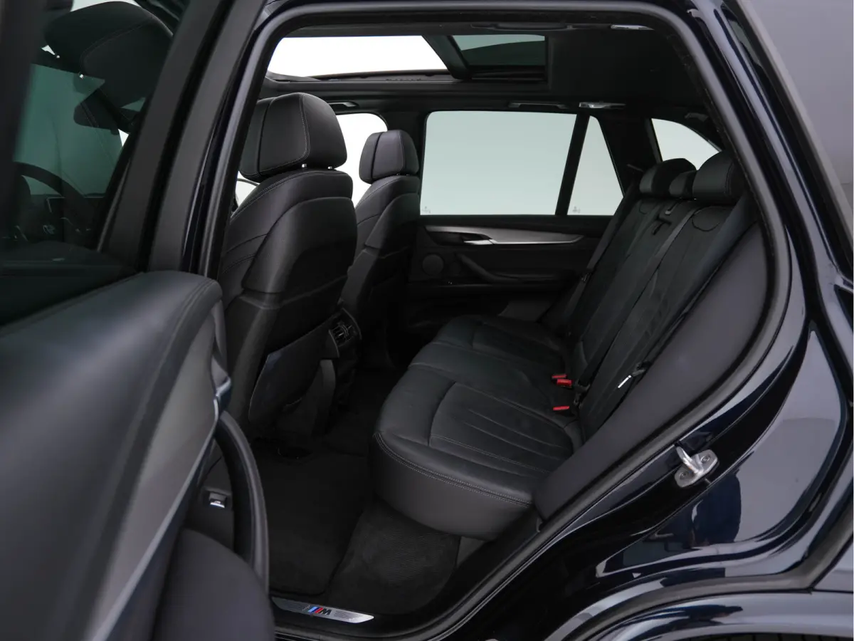 xDrive30d M-Sport-Styling High Executive Aut. *PANO | LEATHER | FULL-LED | HARMAN/KARDON | HEAD-UP | MEMORY-PACK | DIGI-COCKPIT | KEYLESS | CAMERA | NAVI-FULLMAP | AMBIENTLIGHT | HEATED-COMF