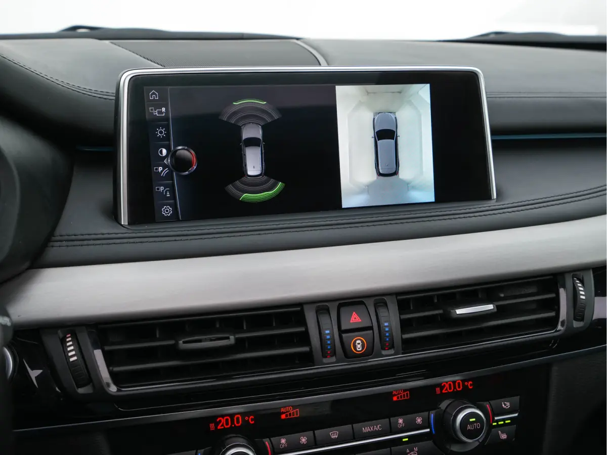 xDrive30d M-Sport-Styling High Executive Aut. *PANO | LEATHER | FULL-LED | HARMAN/KARDON | HEAD-UP | MEMORY-PACK | DIGI-COCKPIT | KEYLESS | CAMERA | NAVI-FULLMAP | AMBIENTLIGHT | HEATED-COMF