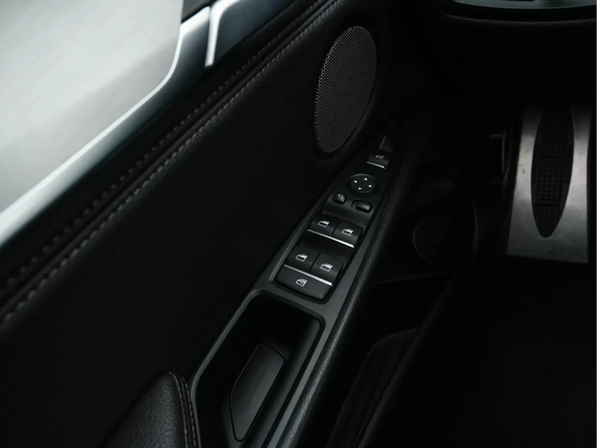 xDrive30d M-Sport-Styling High Executive Aut. *PANO | LEATHER | FULL-LED | HARMAN/KARDON | HEAD-UP | MEMORY-PACK | DIGI-COCKPIT | KEYLESS | CAMERA | NAVI-FULLMAP | AMBIENTLIGHT | HEATED-COMF