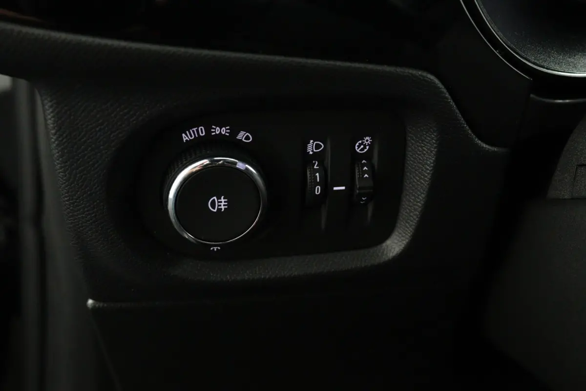 1.2 GS Line*NAVI*A/C*CRUISE*LMV*CARPLAY*TEL*