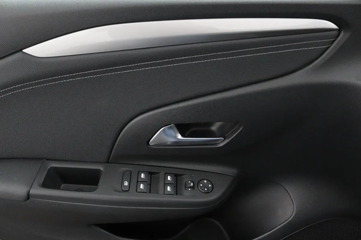 1.2 GS Line*NAVI*A/C*CRUISE*LMV*CARPLAY*TEL*