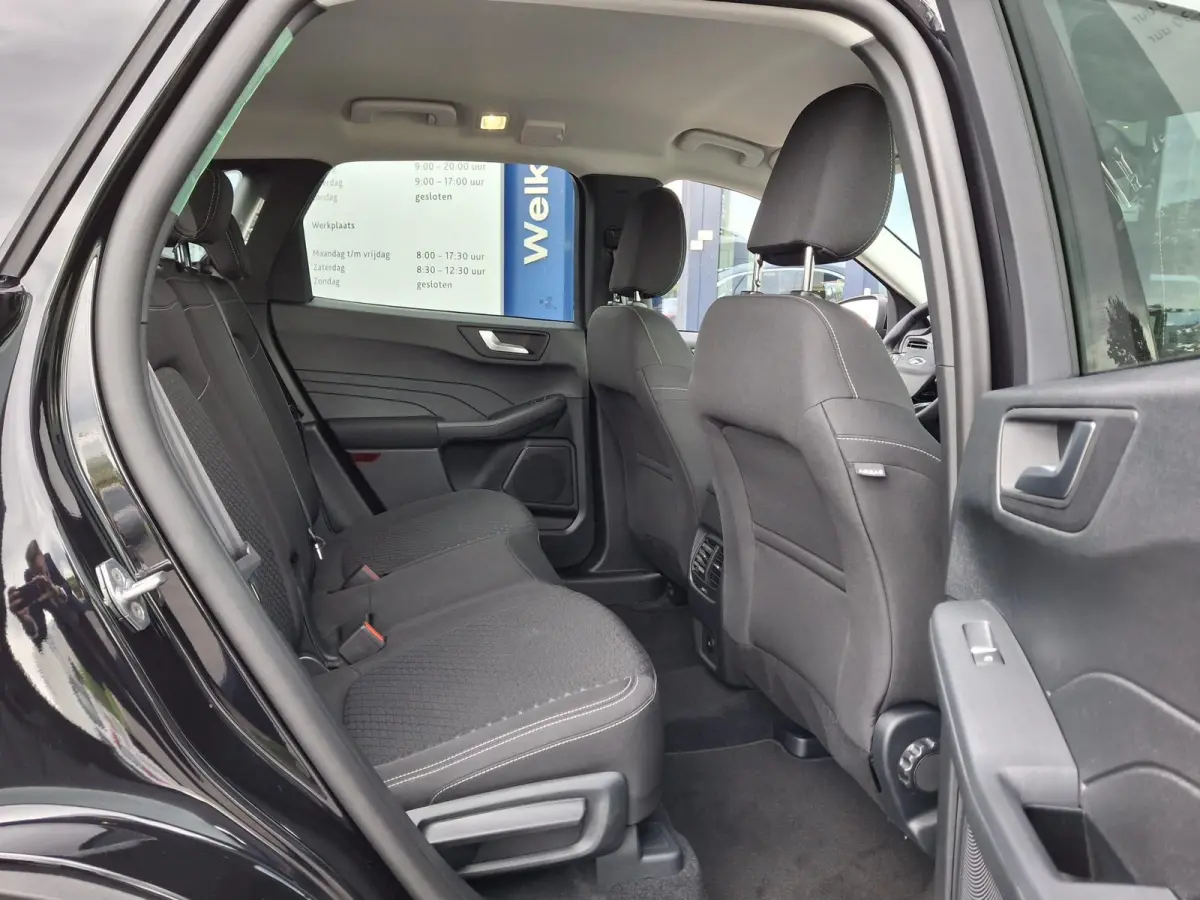 2.5 PHEV Titanium | €4000 Ford voordeel | Gratis laadpaal | Te Bestellen | 243PK  | Elektrisch wegklapbare trekhaak | Navigatie | Achteruitrijcamera | Parkeersensoren | DAB | Apple Carplay