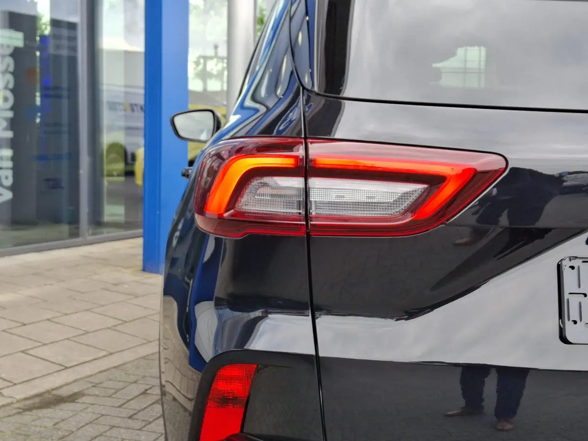 2.5 PHEV Titanium | €4000 Ford voordeel | Gratis laadpaal | Te Bestellen | 243PK  | Elektrisch wegklapbare trekhaak | Navigatie | Achteruitrijcamera | Parkeersensoren | DAB | Apple Carplay