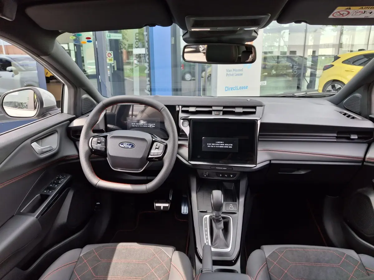 1.0 EcoBoost ST-Line X | nieuw te bestellen! | 125PK | Automaat | Adaptive cruise control | Dodehoekdetectie | Full LED | Winter Pack | 19'' lichtmetalen velgen