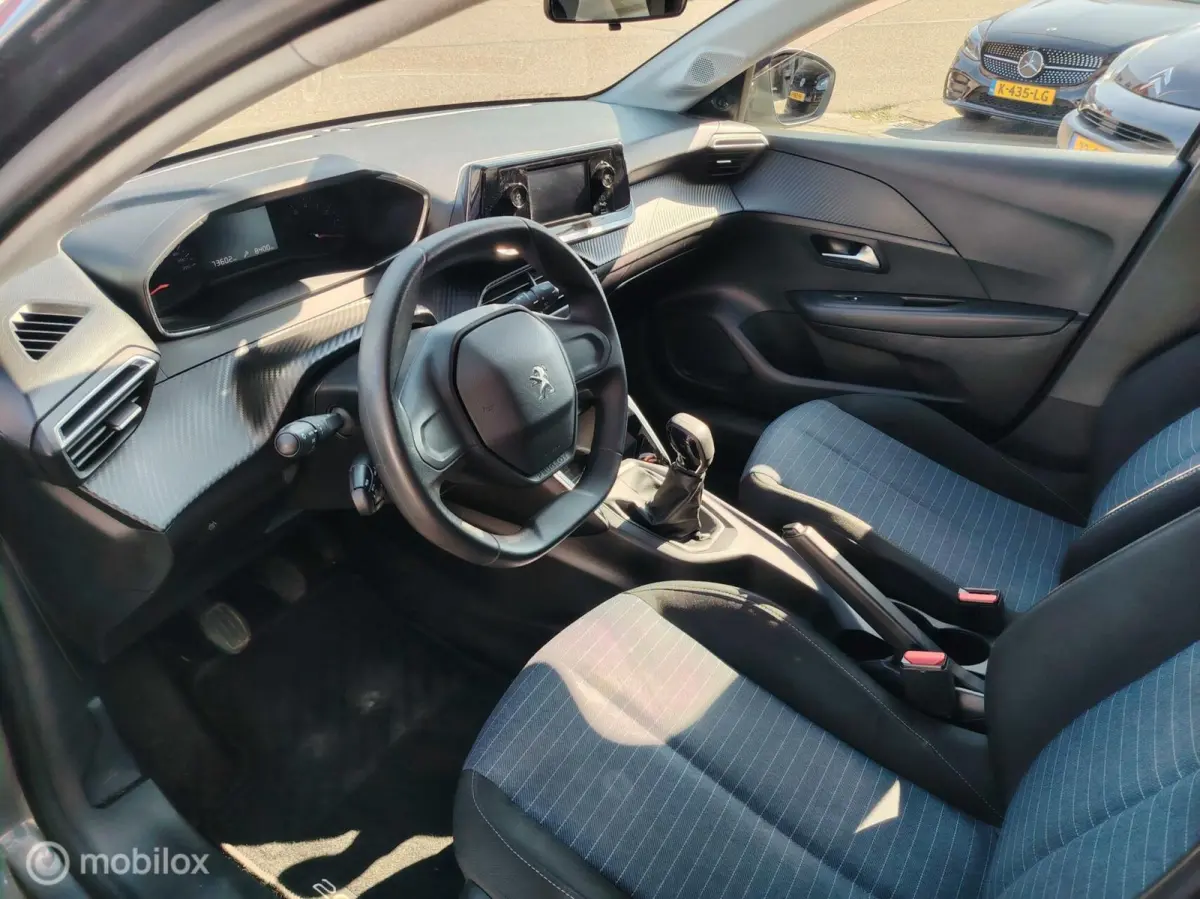 1.2 PureTech 2020 73600km. Dealer onderhouden!