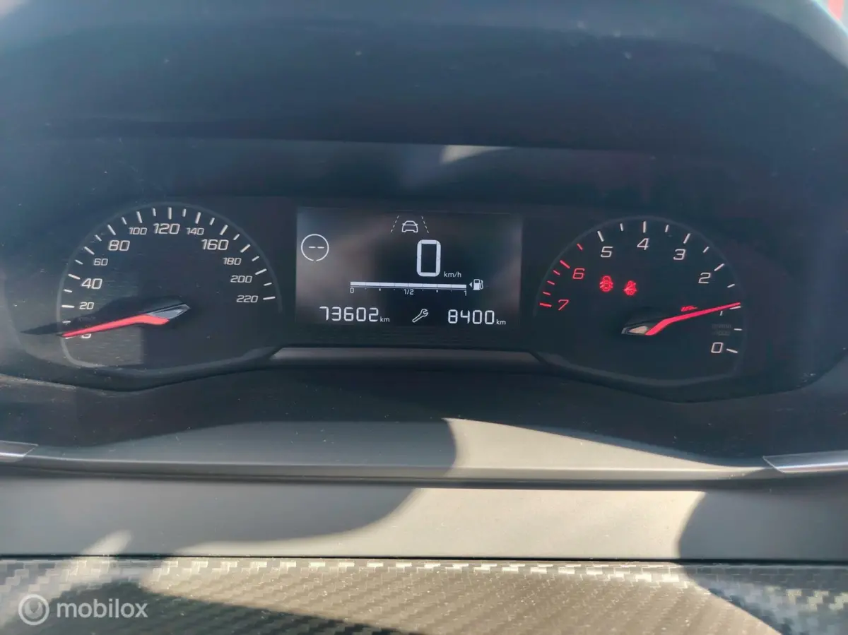 1.2 PureTech 2020 73600km. Dealer onderhouden!