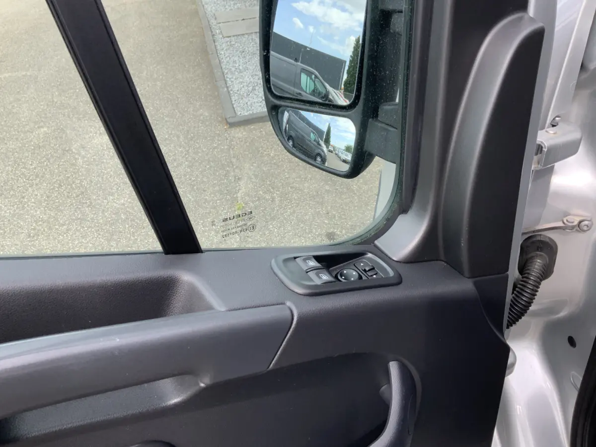 2.3 dCi L2H2 Acenta Airco Cruise 3 Zits Camera Navi Trekhaak 2500 kg Euro 6