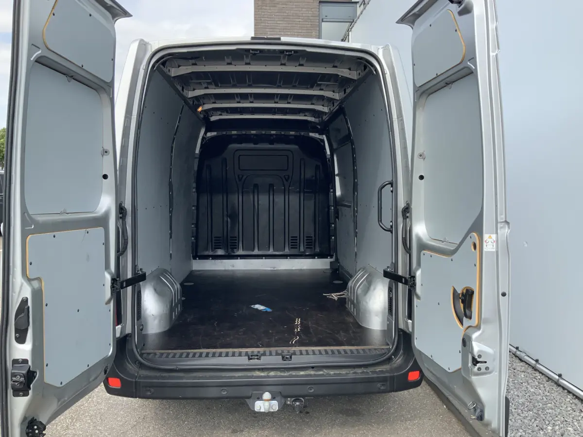 2.3 dCi L2H2 Acenta Airco Cruise 3 Zits Camera Navi Trekhaak 2500 kg Euro 6