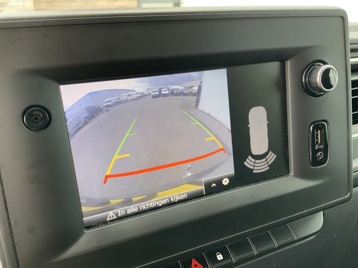2.3 dCi L2H2 Acenta Airco Cruise 3 Zits Camera Navi Trekhaak 2500 kg Euro 6
