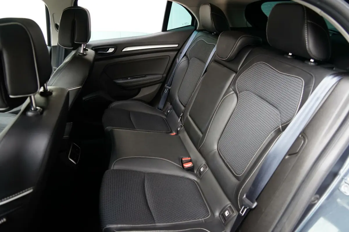 1.3 TCe Bose, aut. R-Link, CarPlay, keyless