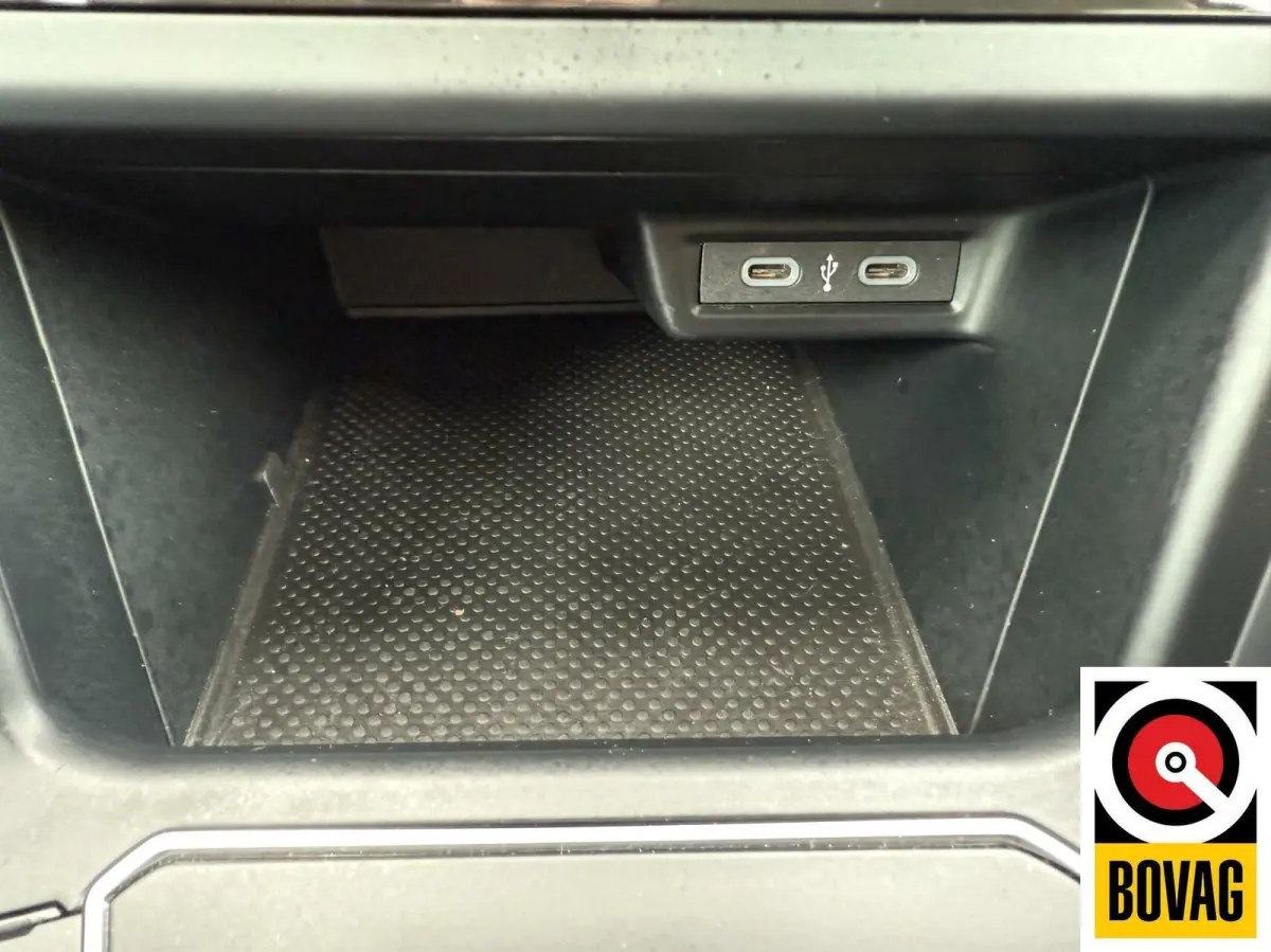 1.0 TSI Life Edition Camera CarPlay Navi AUTOMAAT
