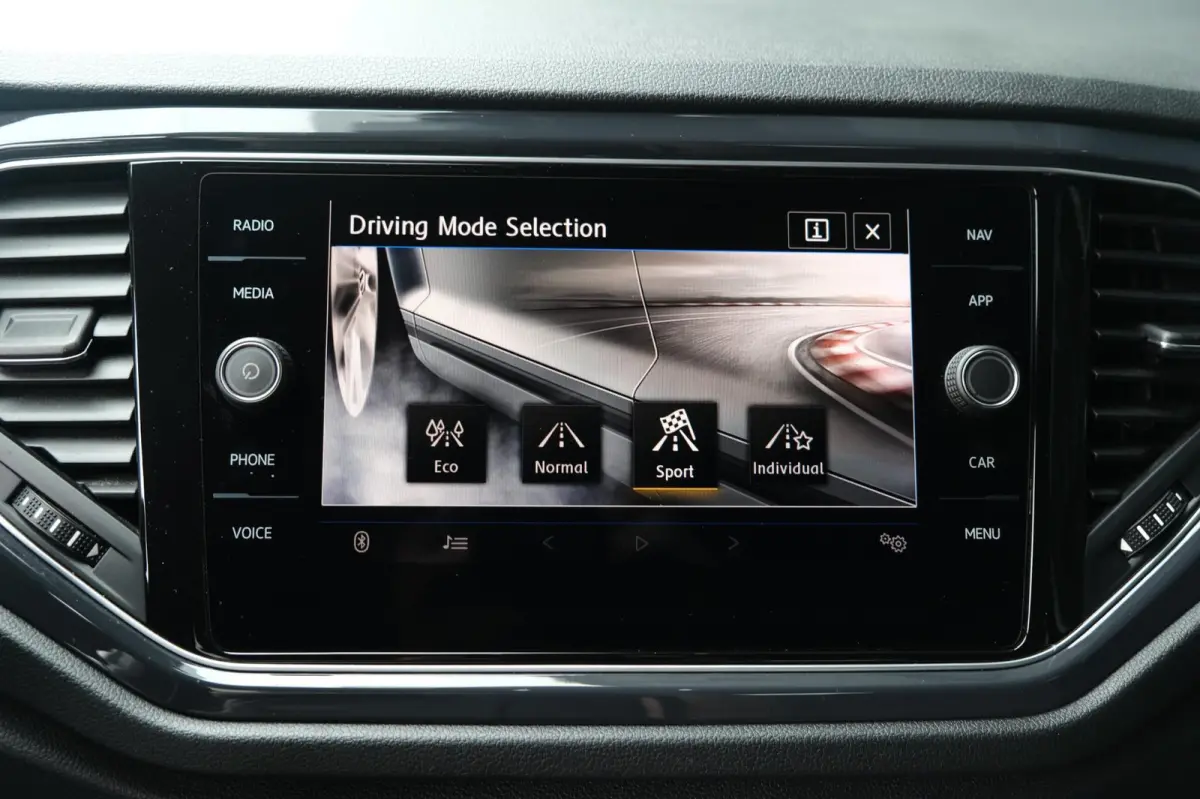1.5 TSI DSG 2x R-line Virtual ACC Led Cam Navi