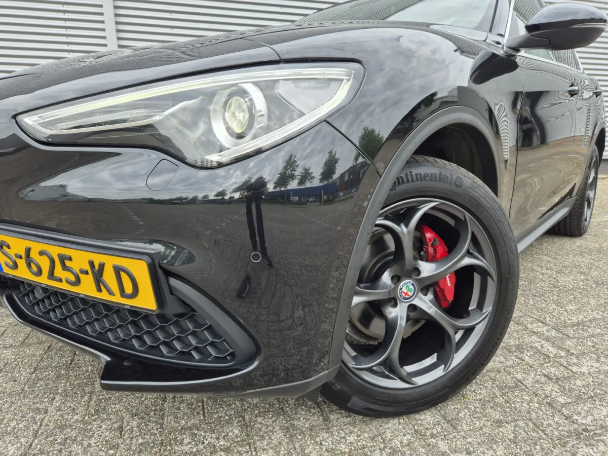 2.0 T AWD Super Automaat, panoramadak,trekhaak,cruise,navigatie,achteruitrijcamera,lederen bekleding,parkeersensoren,