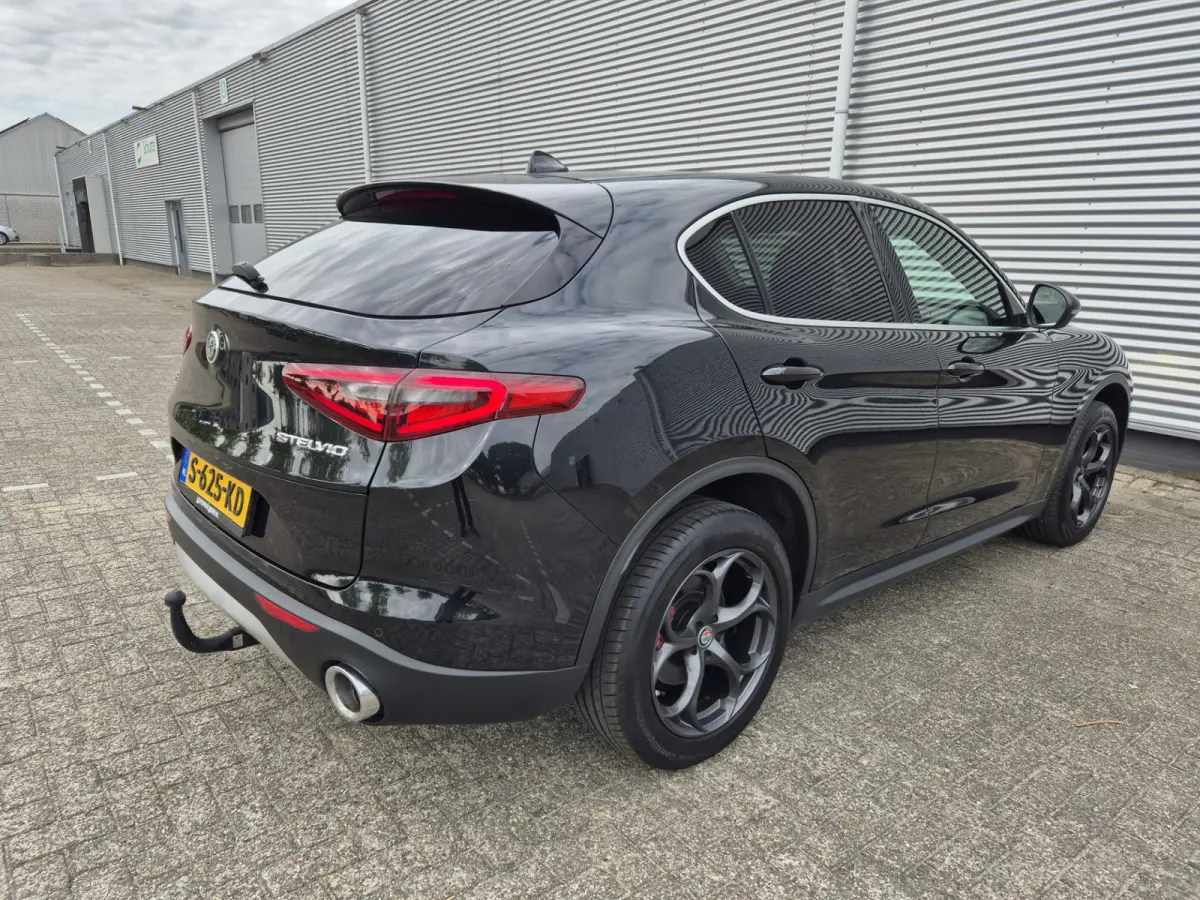 2.0 T AWD Super Automaat, panoramadak,trekhaak,cruise,navigatie,achteruitrijcamera,lederen bekleding,parkeersensoren,