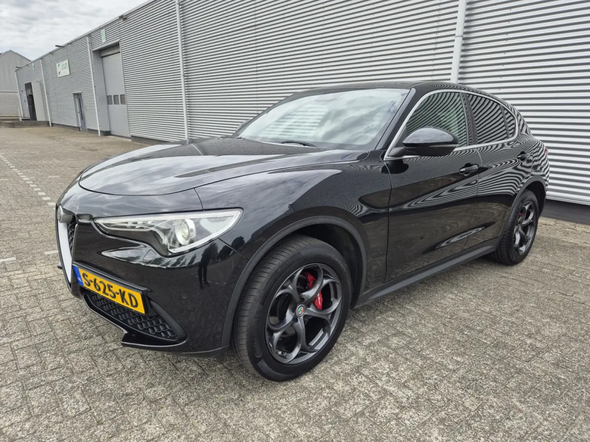 2.0 T AWD Super Automaat, panoramadak,trekhaak,cruise,navigatie,achteruitrijcamera,lederen bekleding,parkeersensoren,