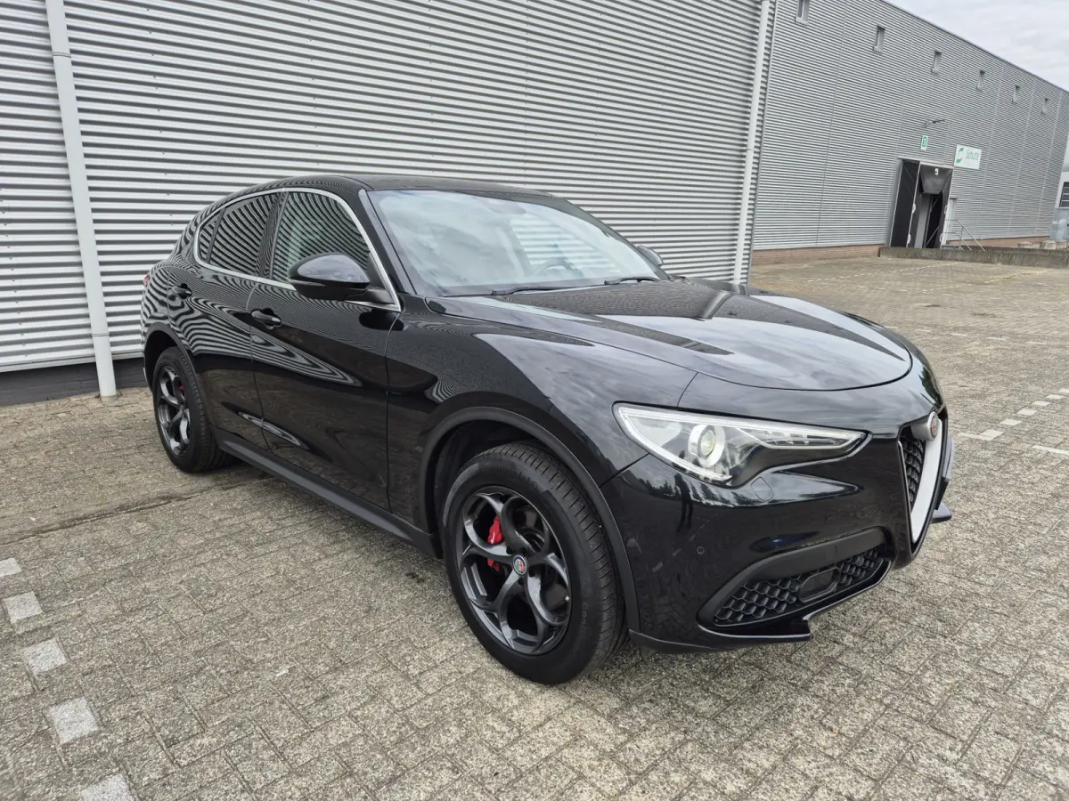 2.0 T AWD Super Automaat, panoramadak,trekhaak,cruise,navigatie,achteruitrijcamera,lederen bekleding,parkeersensoren,
