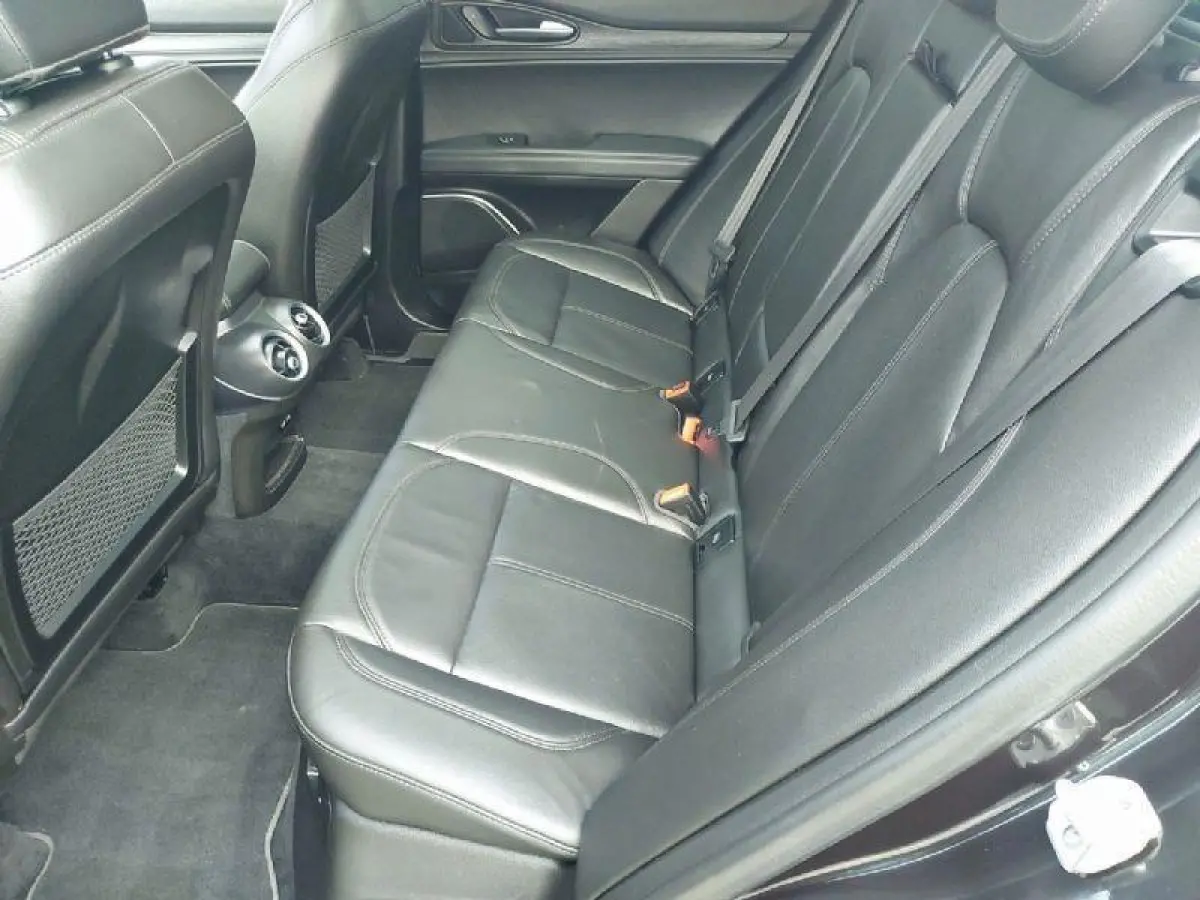 2.0 T AWD Super Automaat, panoramadak,trekhaak,cruise,navigatie,achteruitrijcamera,lederen bekleding,parkeersensoren,