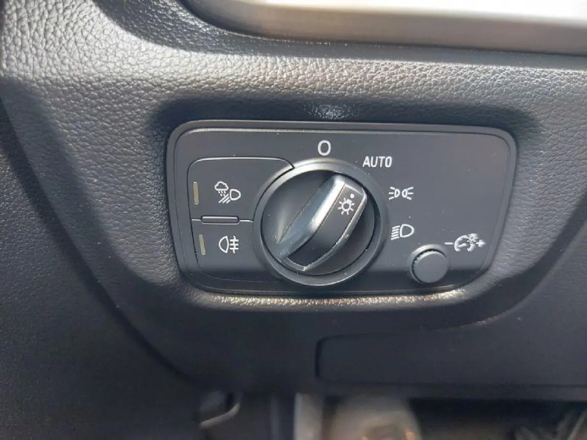 35 TFSI CoD Sport S Line Edition Automaat, airco,cruisecontrol,navigatie,achteruitrij camera,parkeersensoren,