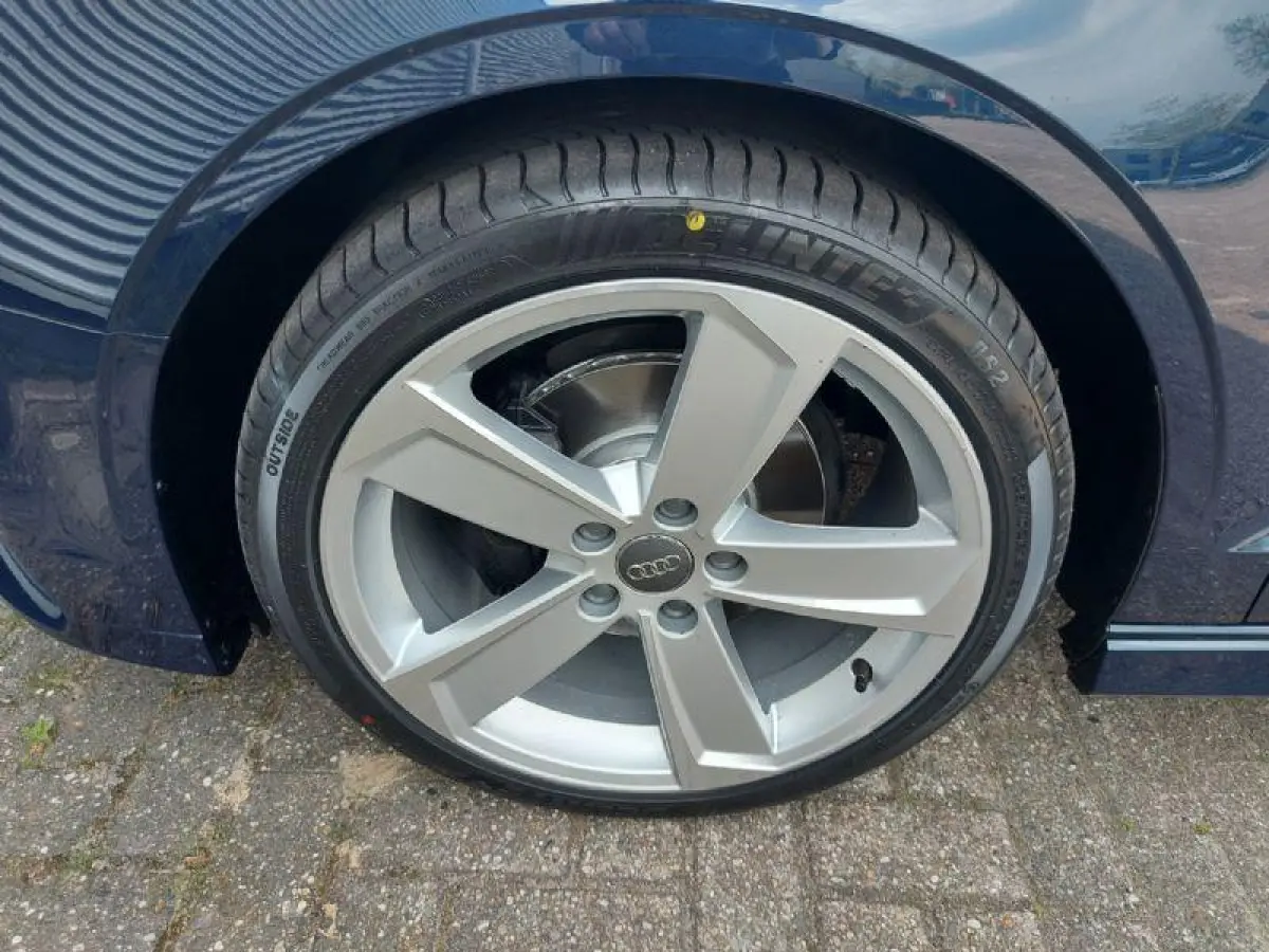 35 TFSI CoD Sport S Line Edition Automaat, airco,cruisecontrol,navigatie,achteruitrij camera,parkeersensoren,