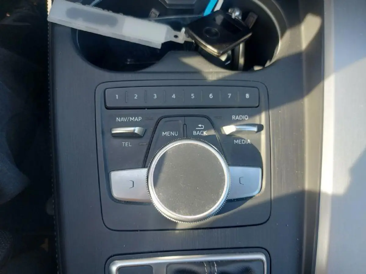 3.0 TFSI S5 quattro Virtueel ,B&O,Alarm kl.5, airco,cruise,navigatie,360 camera,stoelverwarming,parkcontrol,