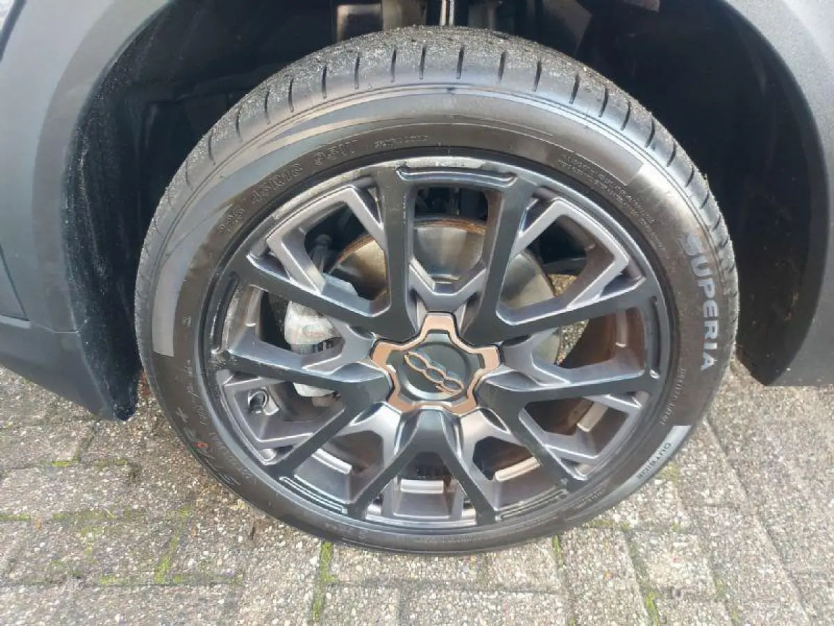 Cross 1.4 Turbo MultiAir Cross, airco,cruise,panorama dak,navigatie/camera,parkeersensoren,