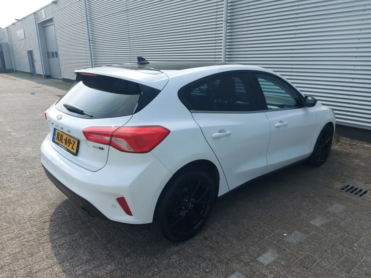 1.0 EcoBoost Hybrid Active Business