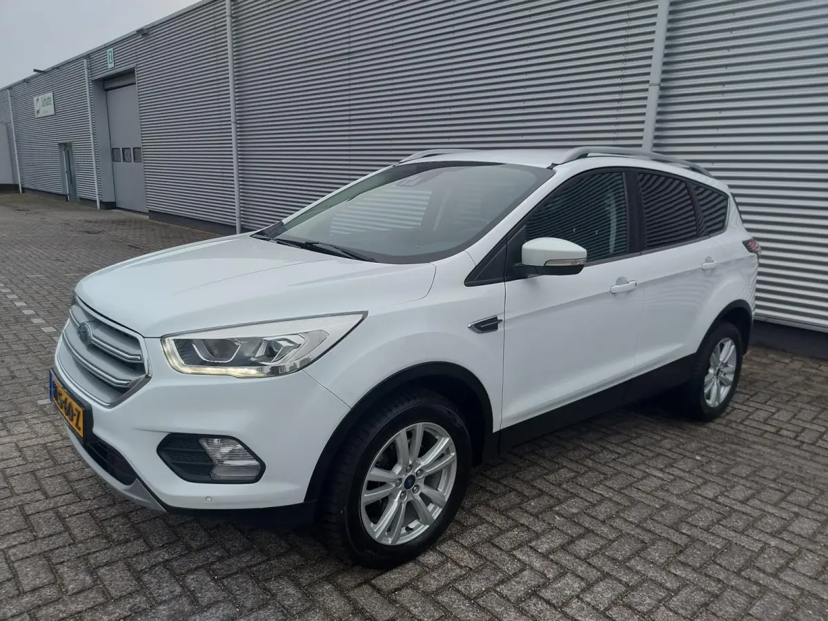 1.5 EcoBoost Titanium ,carplay/andriod,cruise,parkeersensoren,navigatie/camera,afneembaretrekhaak,