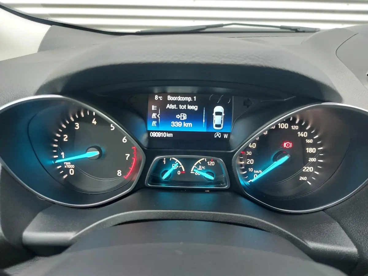 1.5 EcoBoost Titanium ,carplay/andriod,cruise,parkeersensoren,navigatie/camera,afneembaretrekhaak,