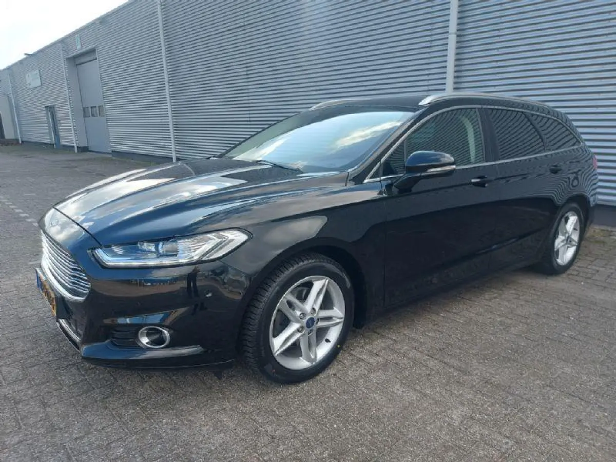 1.5 Titanium Lease Edition Automaat, airco,cruise,navigatie/camera,parkeersensoren,stoel/stuurverwarming,