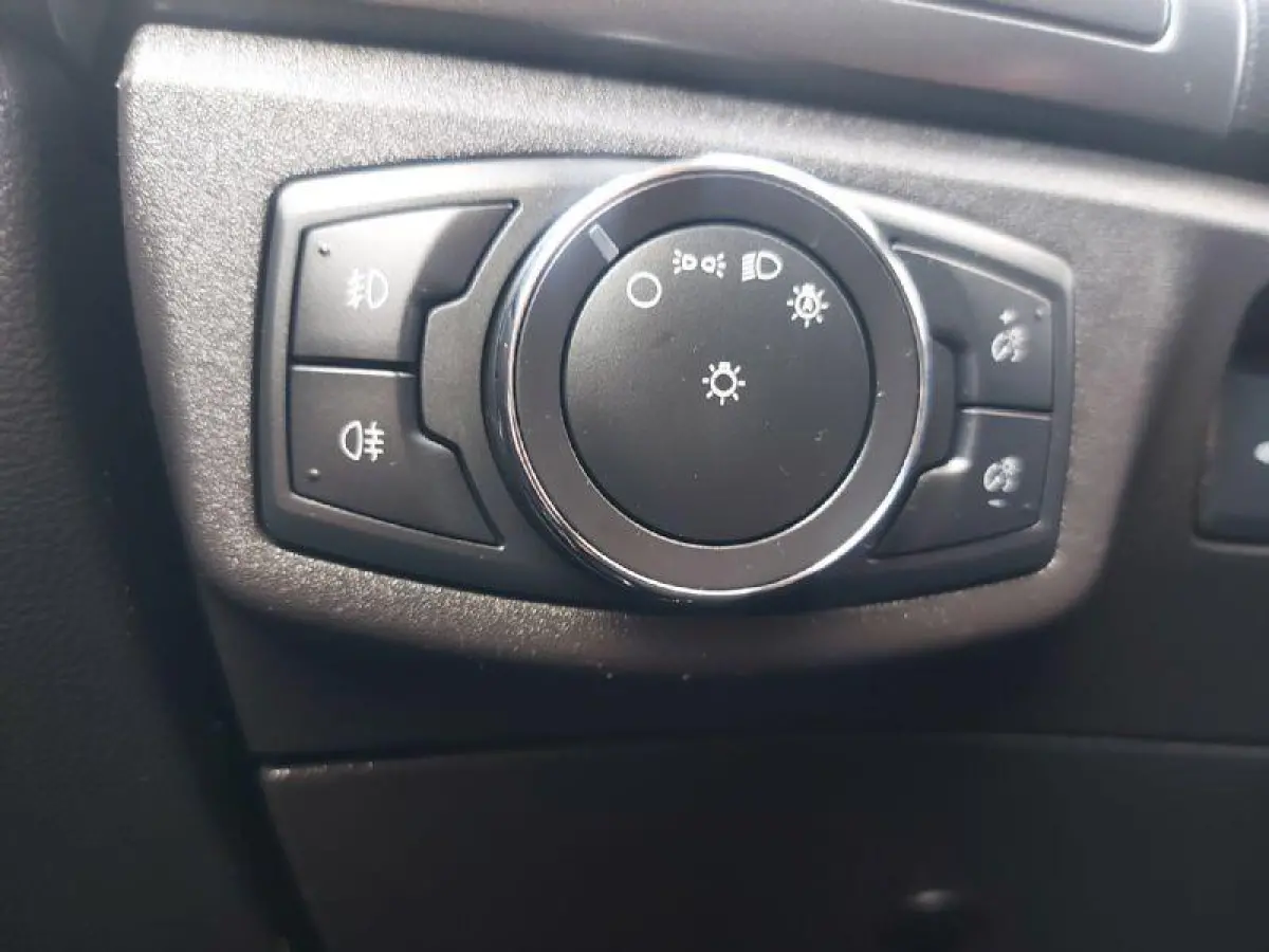 1.5 Titanium Lease Edition Automaat, airco,cruise,navigatie/camera,parkeersensoren,stoel/stuurverwarming,