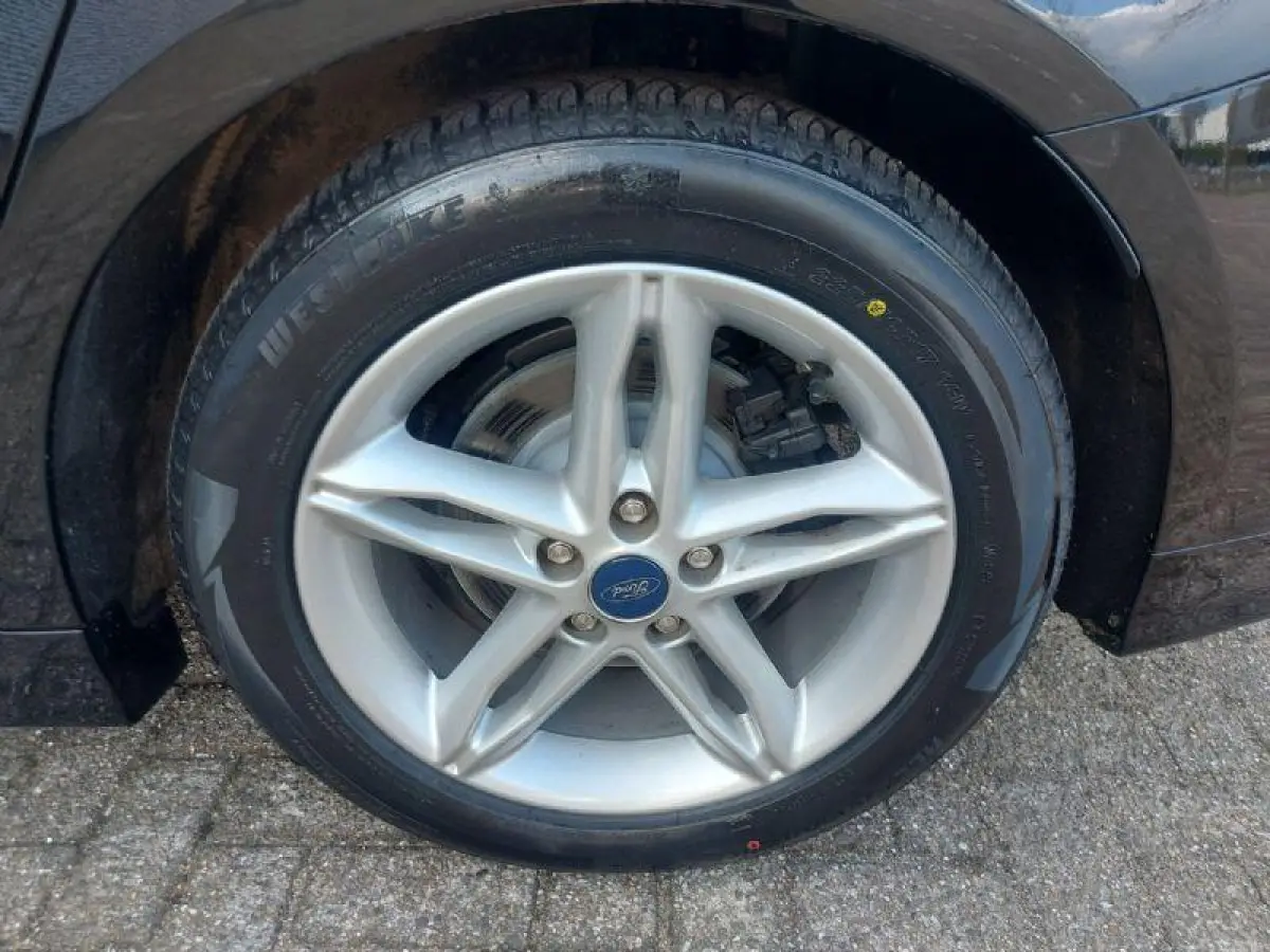 1.5 Titanium Lease Edition Automaat, airco,cruise,navigatie/camera,parkeersensoren,stoel/stuurverwarming,