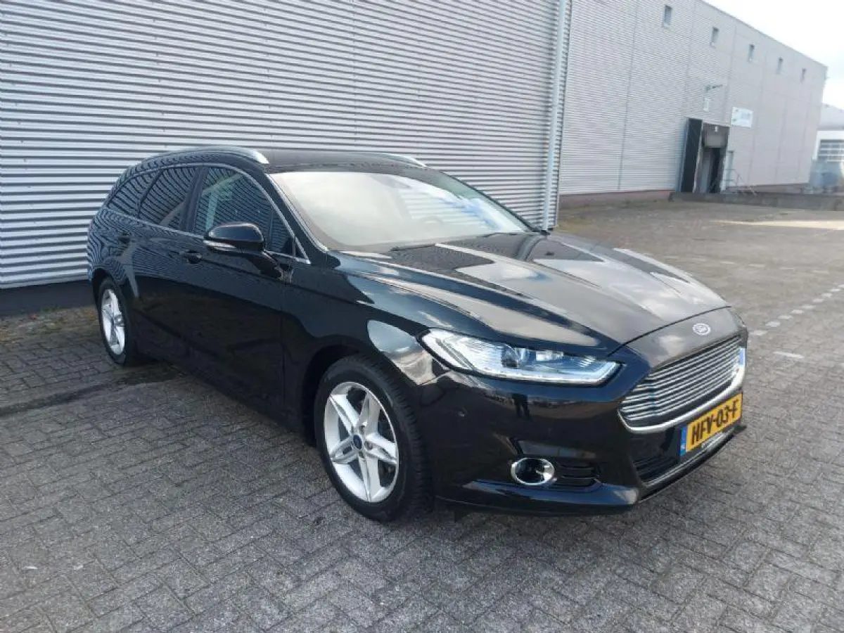 1.5 Titanium Lease Edition Automaat, airco,cruise,navigatie/camera,parkeersensoren,stoel/stuurverwarming,