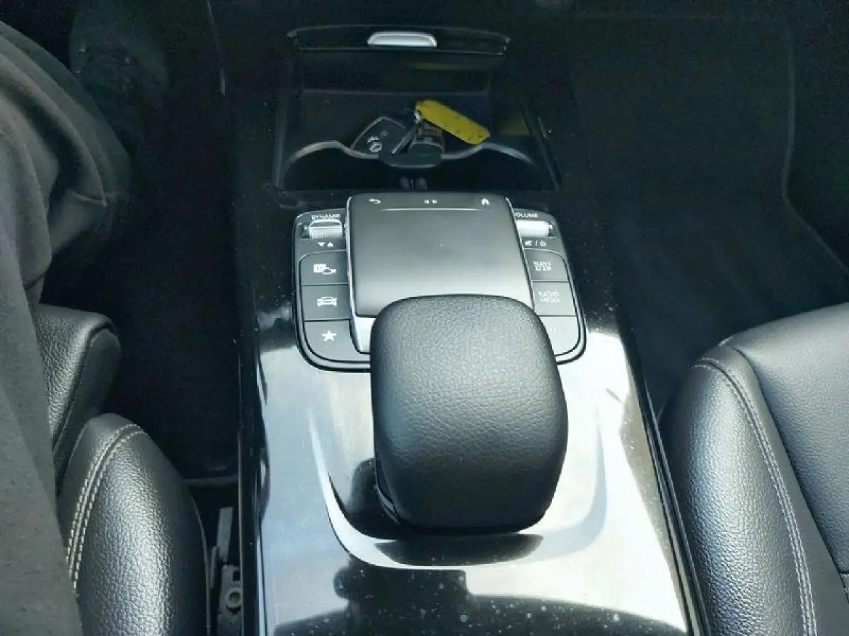 Automaat, 180 Luxury Line Virtueel, Navigatie,panoramadak,airco,cruise,parkeersensoren,stoelverwarming,