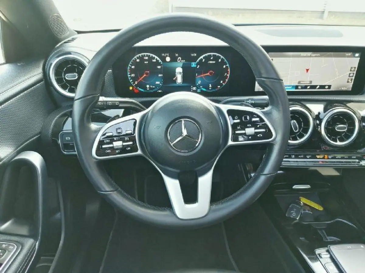 Automaat, 180 Luxury Line Virtueel, Navigatie,panoramadak,airco,cruise,parkeersensoren,stoelverwarming,