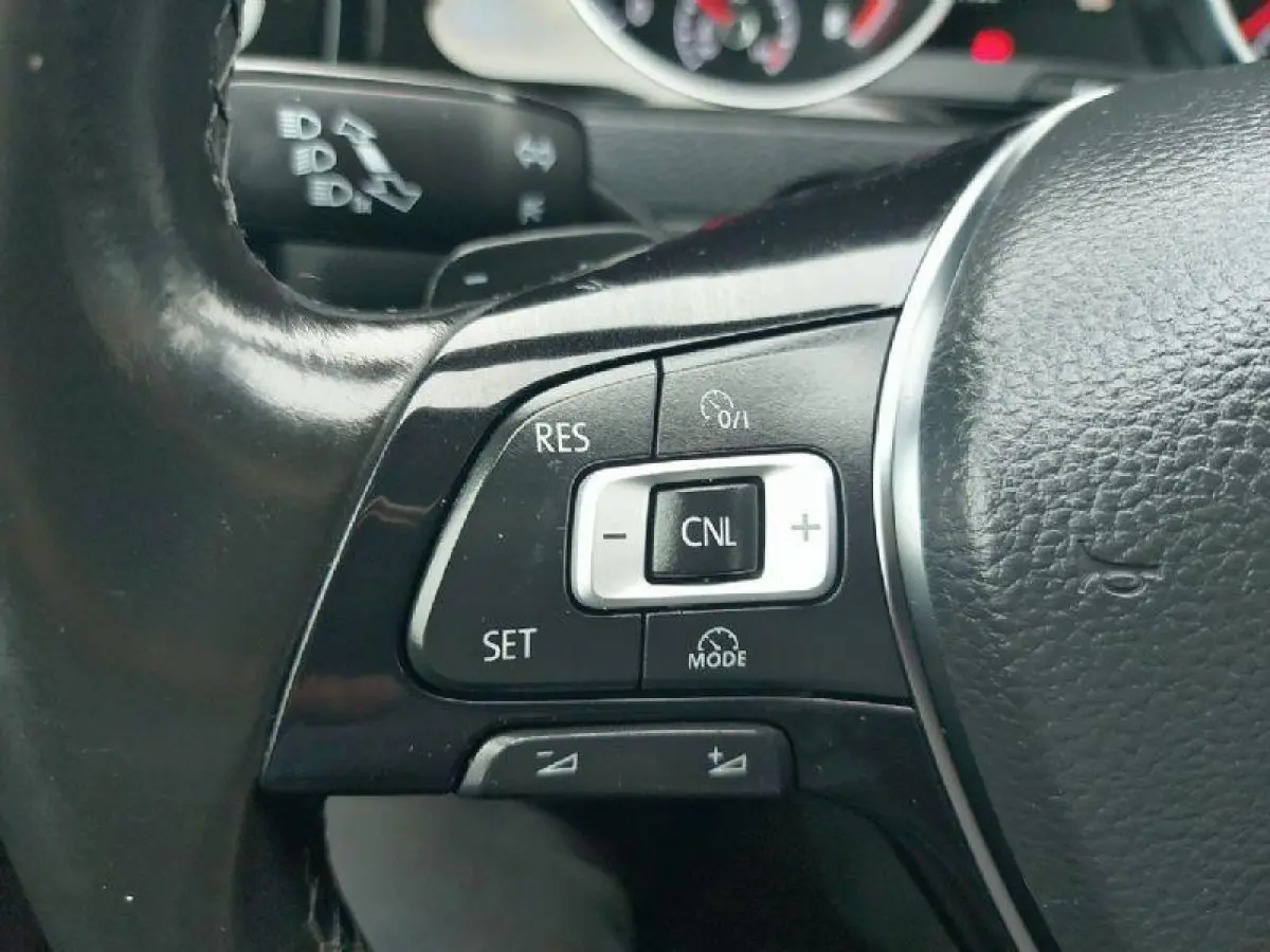 1.4 TSI Highline Automaat, airco,cruise,navigatie,Carplay,stoelverwarming,parkeersensoren,