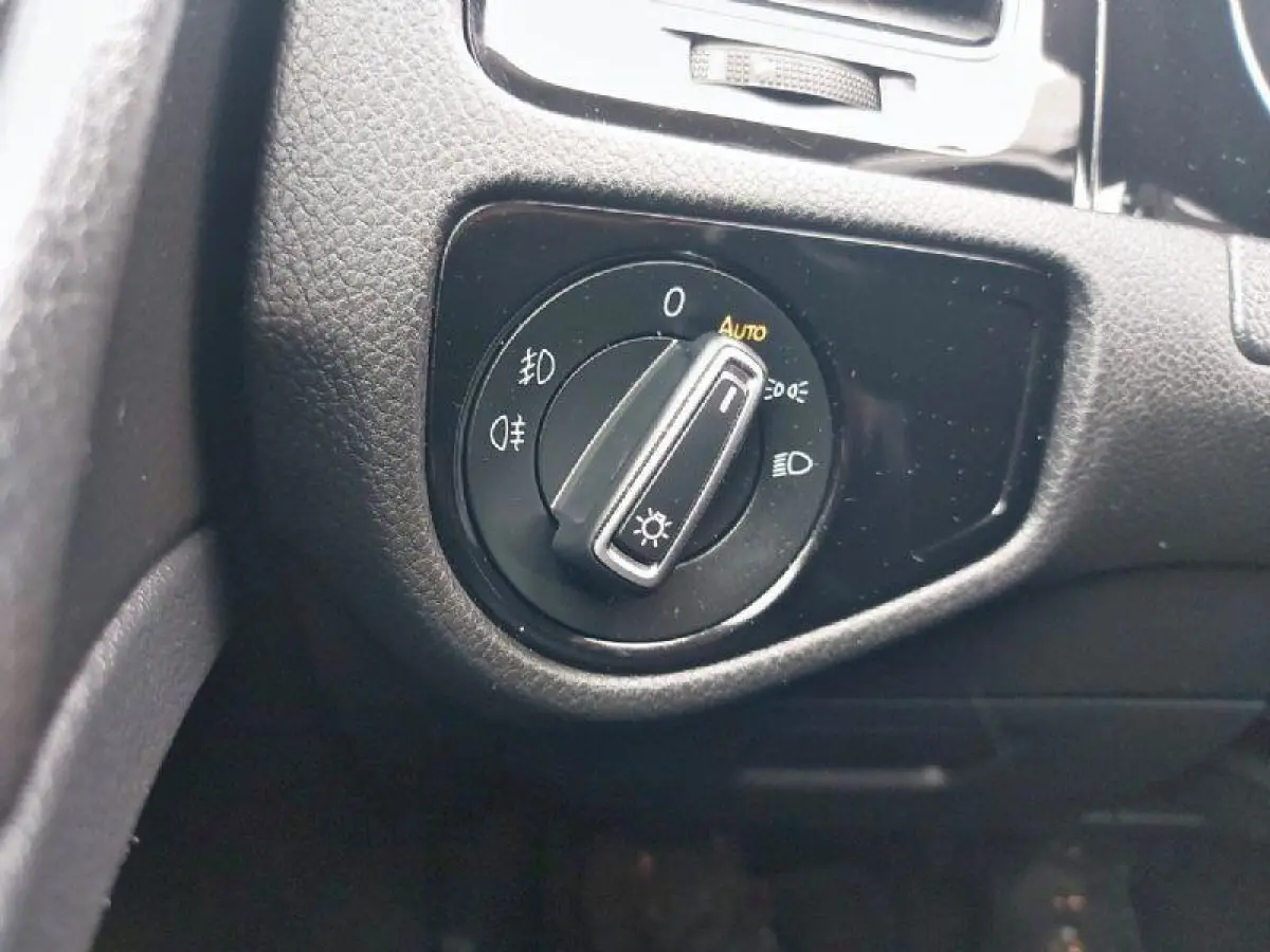 1.4 TSI Highline Automaat, airco,cruise,navigatie,Carplay,stoelverwarming,parkeersensoren,