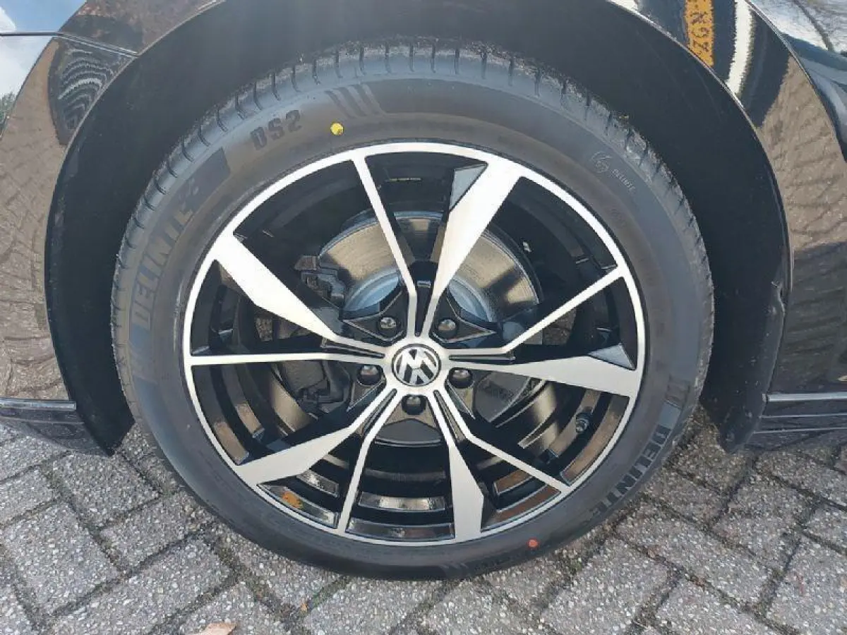 1.5 TSI Comfort Business Automaat, airco,cruise,navigatie parkeersensoren,