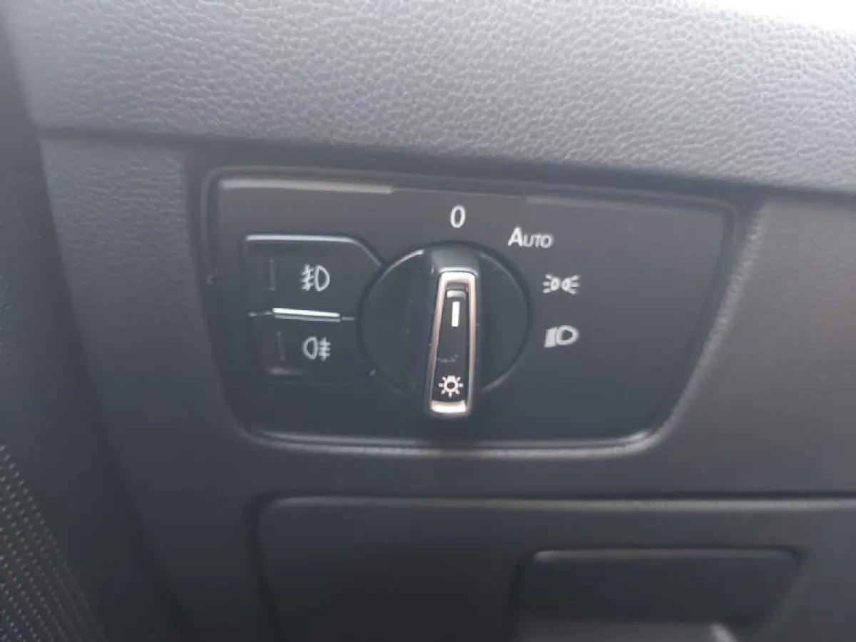 1.5 TSI Comfort Business Automaat, Carplay,cruise,wegklapbare trekhaak,navigatie,parkeersensoren,