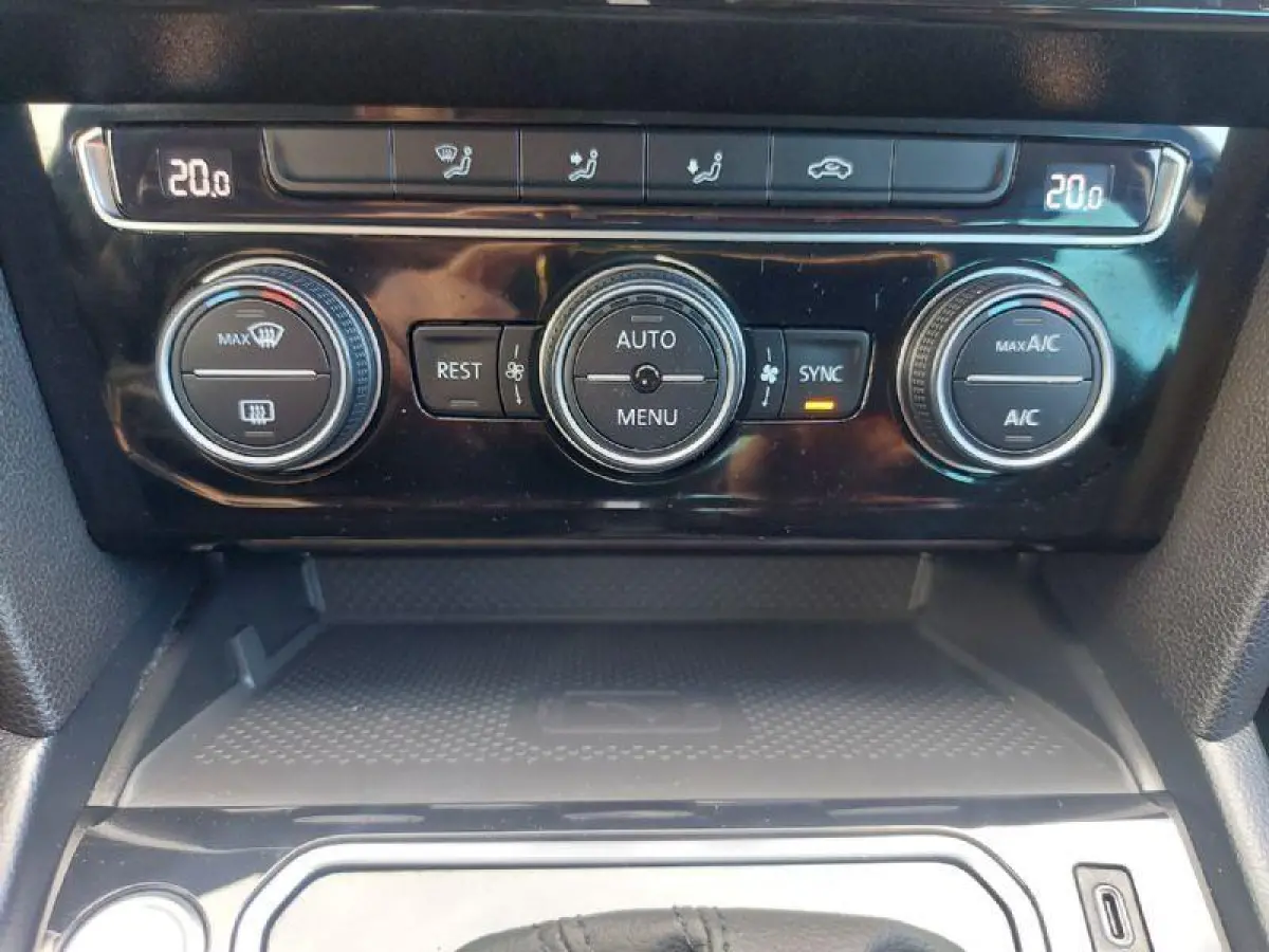 1.5 TSI Comfort Business Automaat, Carplay,cruise,wegklapbare trekhaak,navigatie,parkeersensoren,