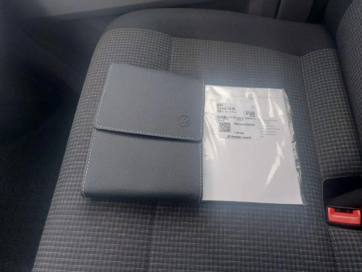 2.0 TDI L1H1 26, Prijs is EX Btw, cruisecontrol,airco,lichtmetalenwielen,radio[bleuthoot],