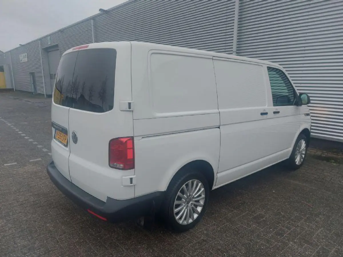 2.0 TDI L1H1 26, Prijs is EX Btw, cruisecontrol,airco,lichtmetalenwielen,radio[bleuthoot],