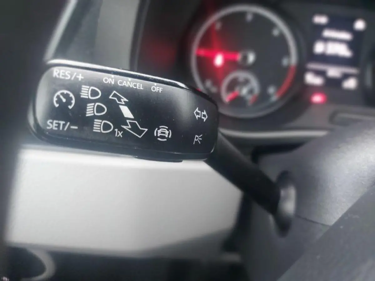 2.0 TDI L1H1 26, Prijs is EX Btw, cruisecontrol,airco,lichtmetalenwielen,radio[bleuthoot],
