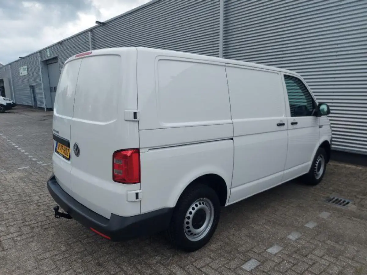 2.0 TDI L1H1 prijs EX btw, airco,trekhaak,parkeersensoren,